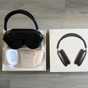 Apple AirPods Max - Sleek Black